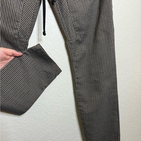 PacSun Women’s Micro-Check Joggers - Picture 8 of 12